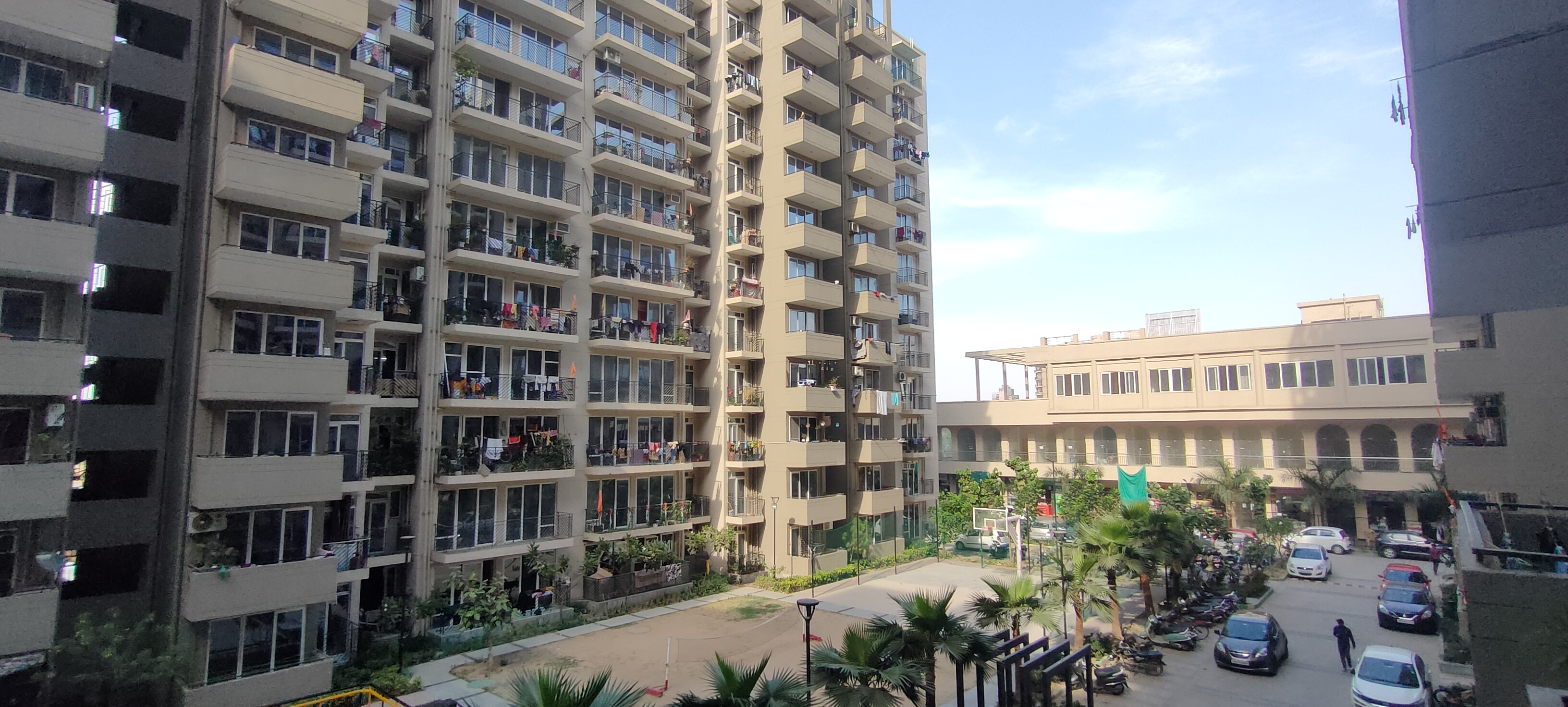 Grand IVA Signature Global